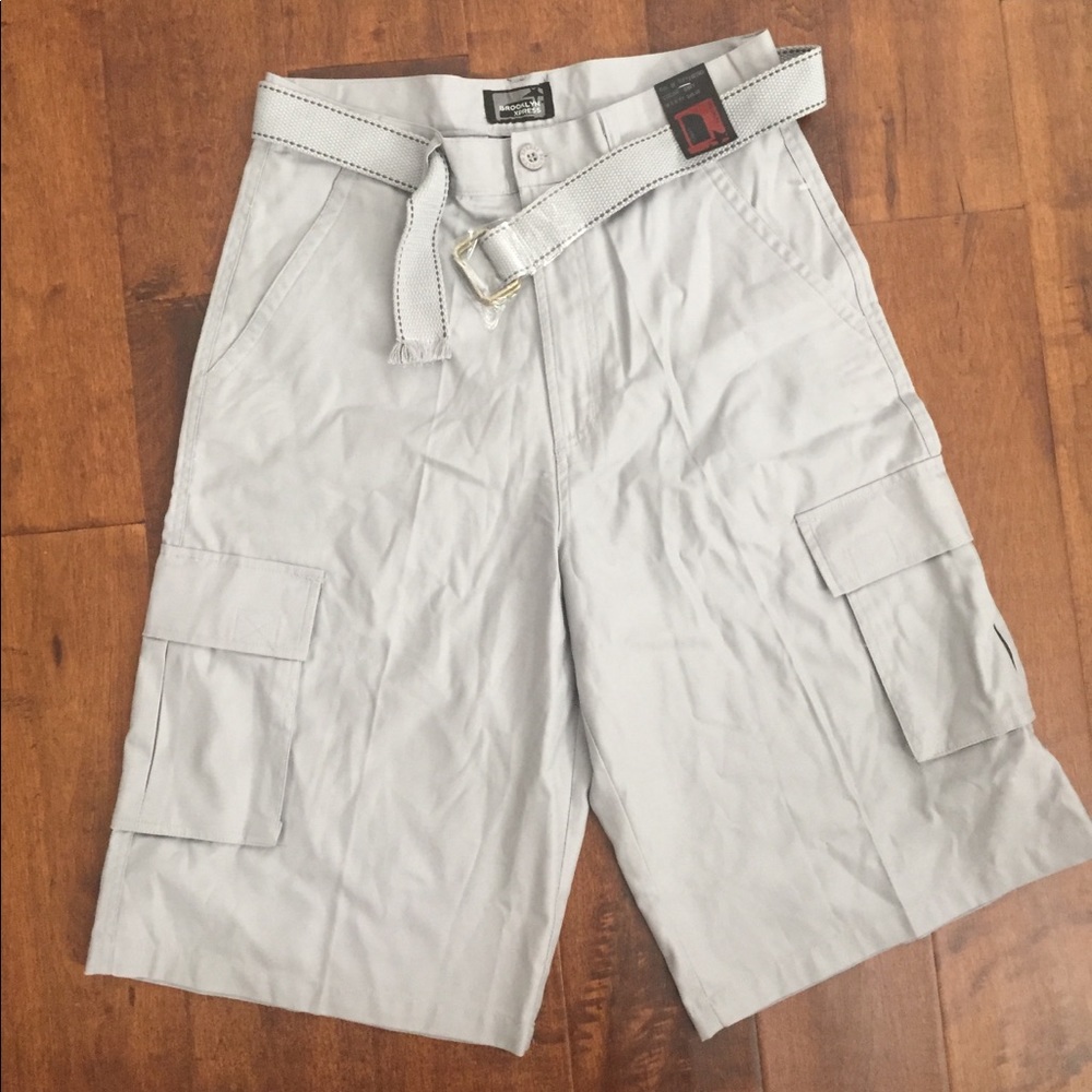 Brooklyn Xpress gray shorts w/ belt size 30